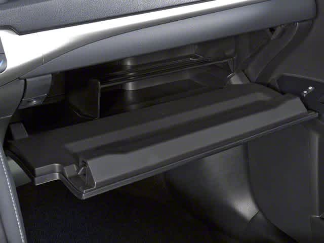 Thumbnail: 2013 Lexus CT - 18