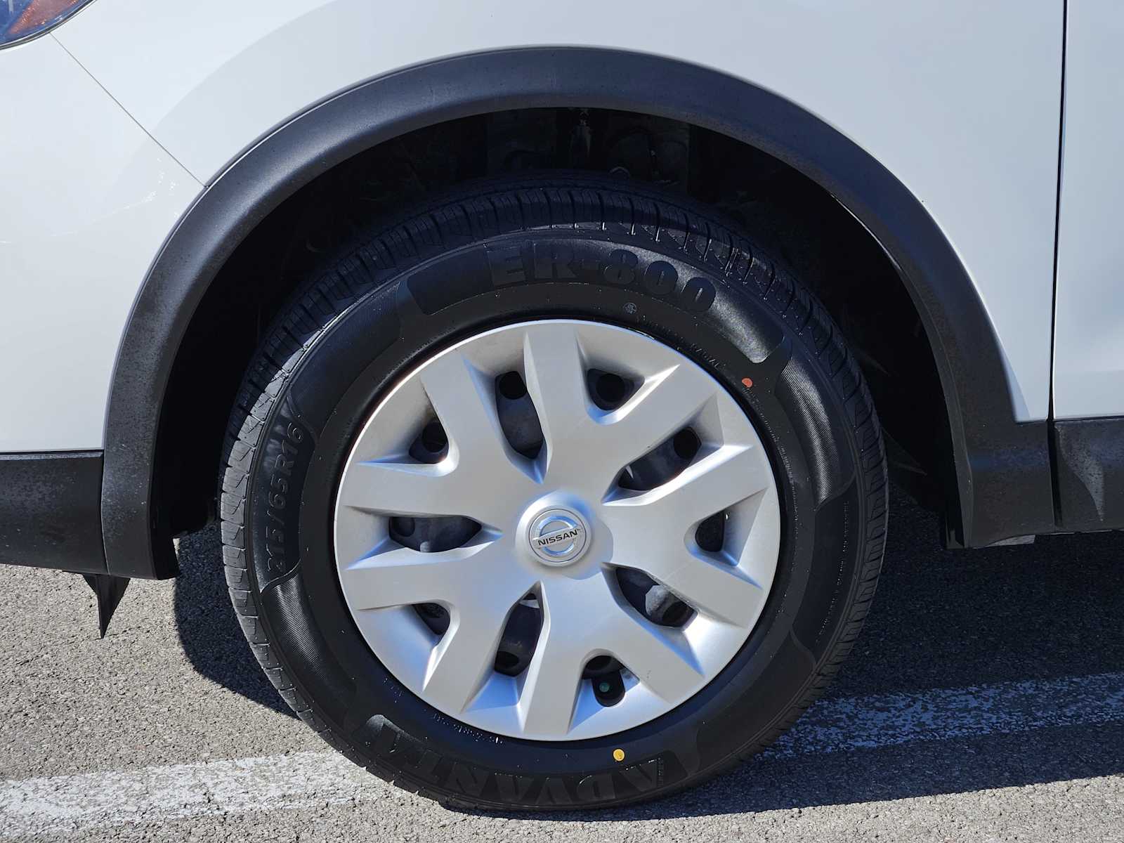 Thumbnail: 2020 Nissan Rogue Sport - 9