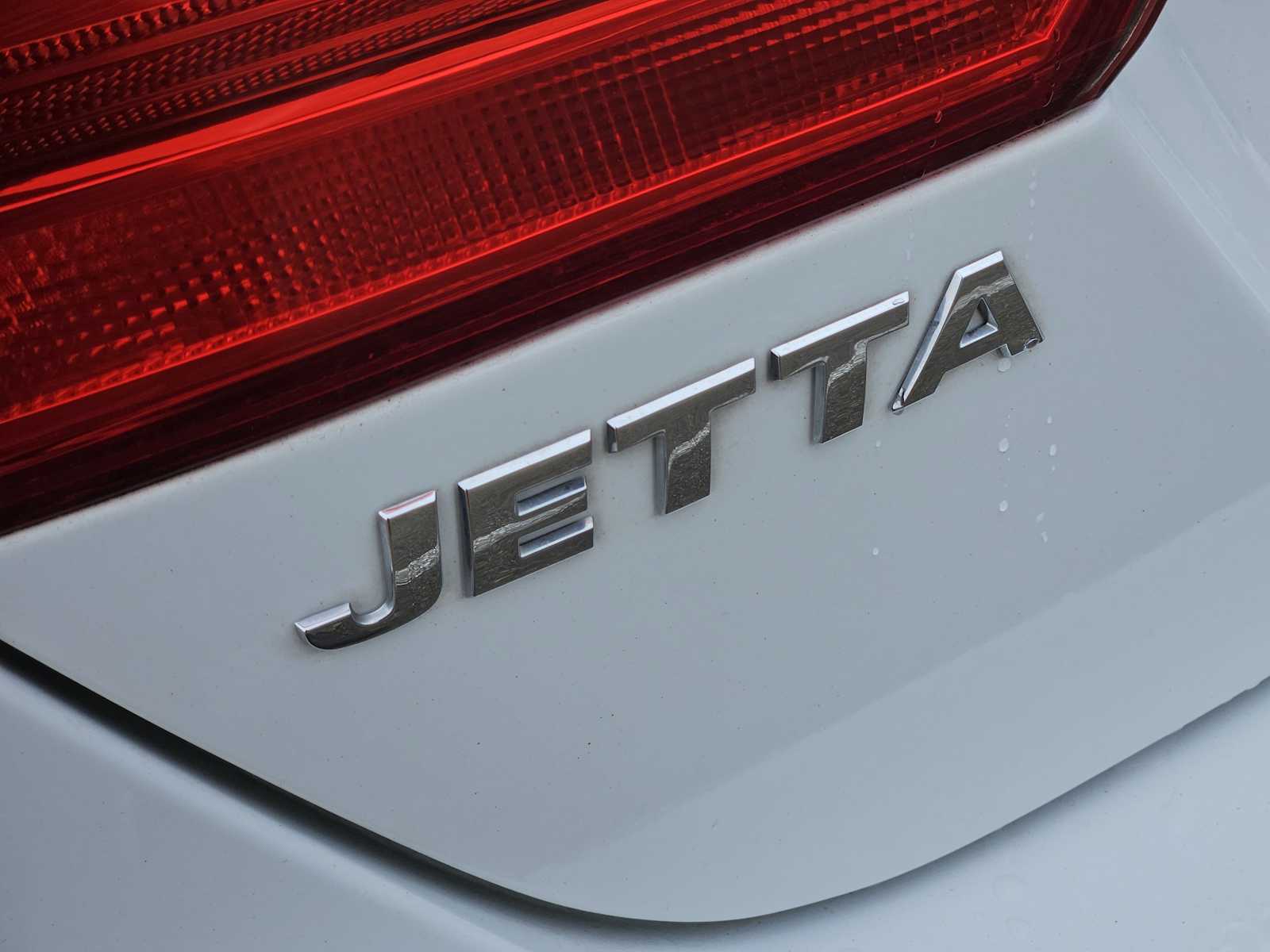 Thumbnail: 2014 Volkswagen Jetta - 11
