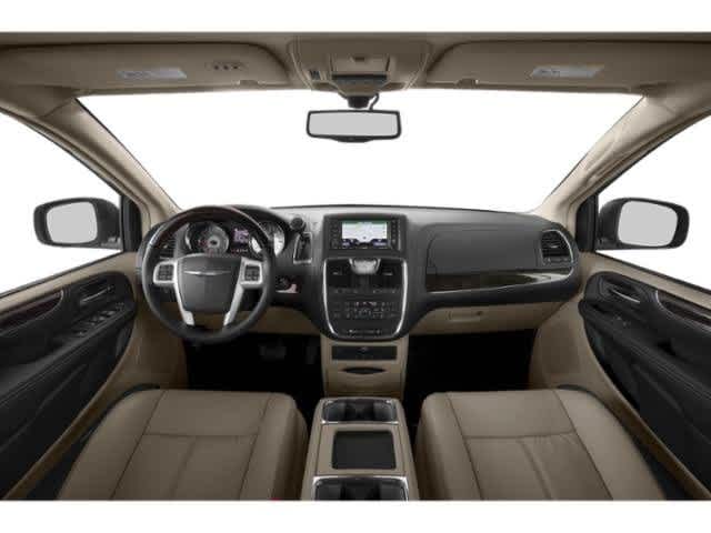 Thumbnail: 2015 Chrysler Town & Country - 10