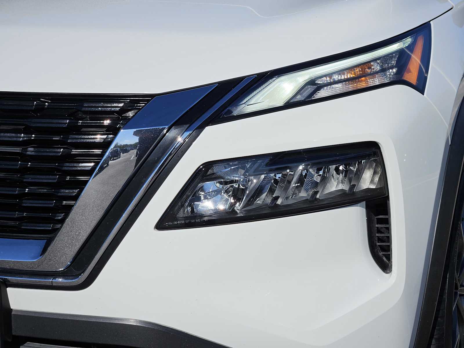 Thumbnail: 2023 Nissan Rogue - 7