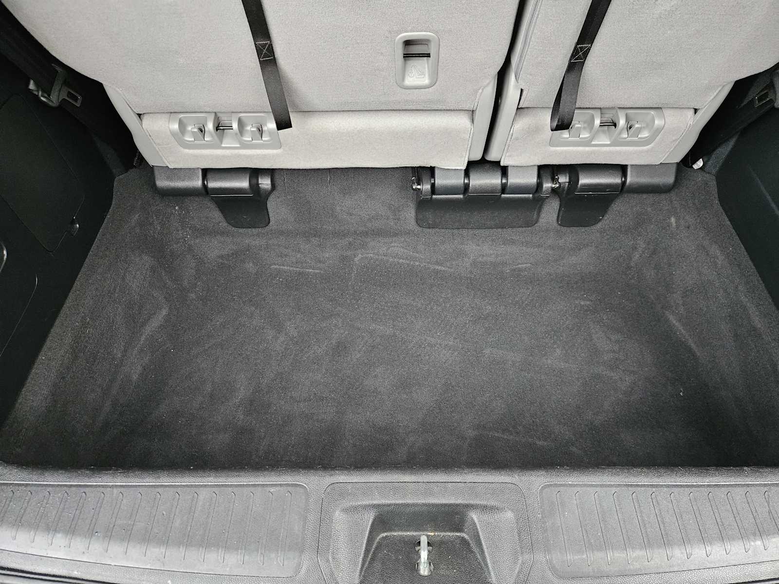 Thumbnail: 2023 Honda Odyssey - 32