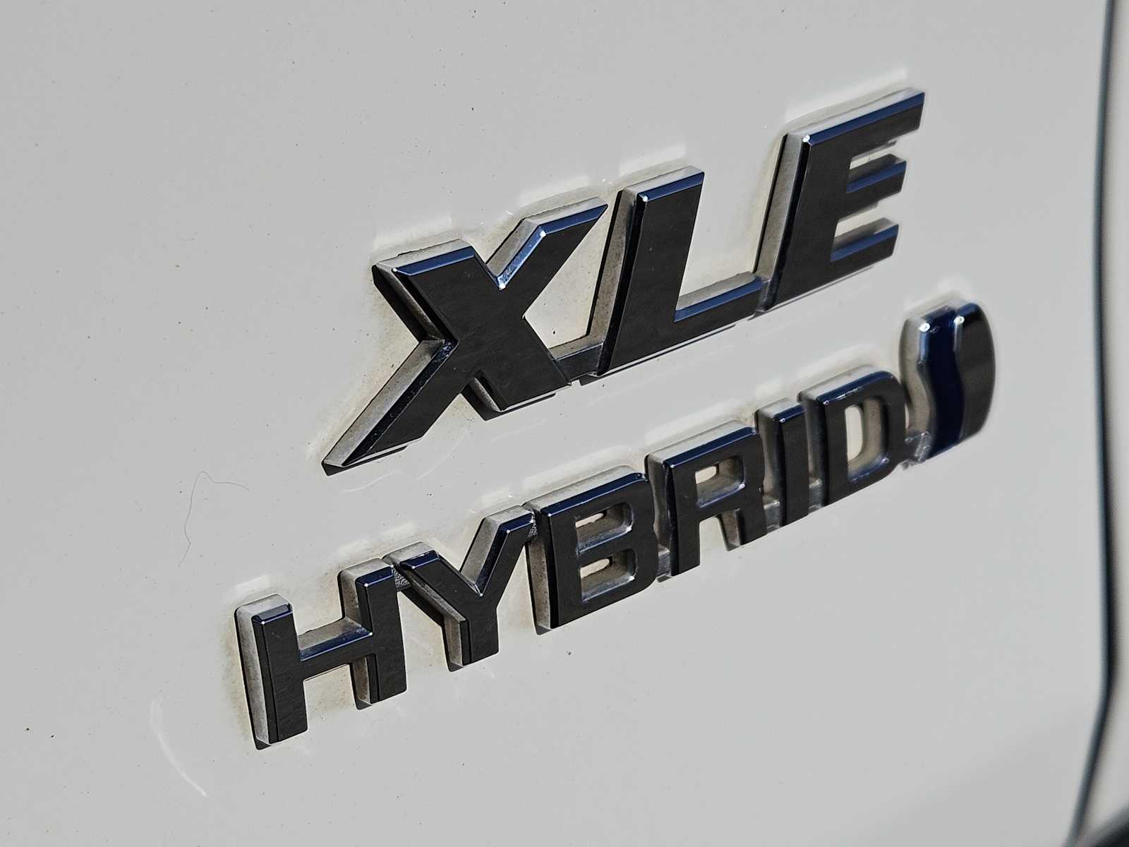 Thumbnail: 2021 Toyota RAV4 - 11