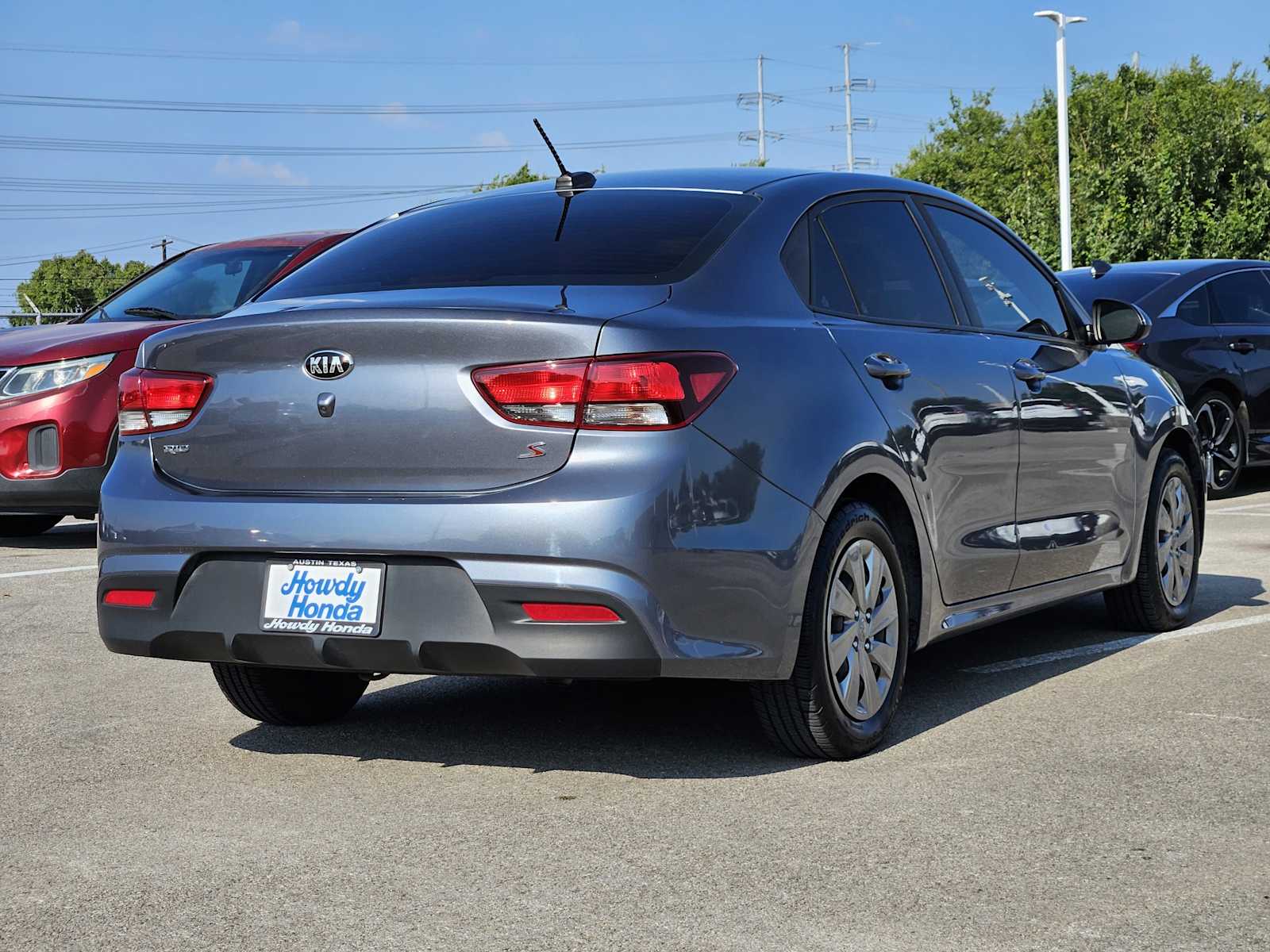 Thumbnail: 2020 Kia Rio - 4