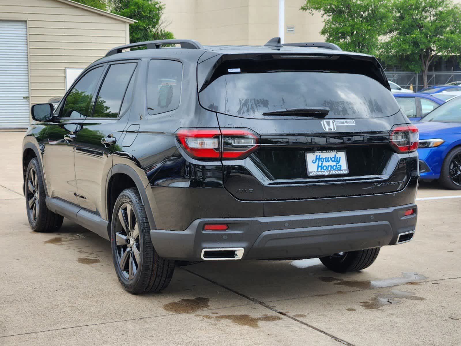 2025 Honda Pilot Black Edition photo 4