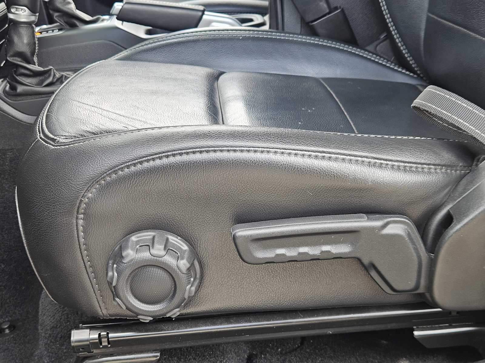 Thumbnail: 2021 Jeep Gladiator - 24