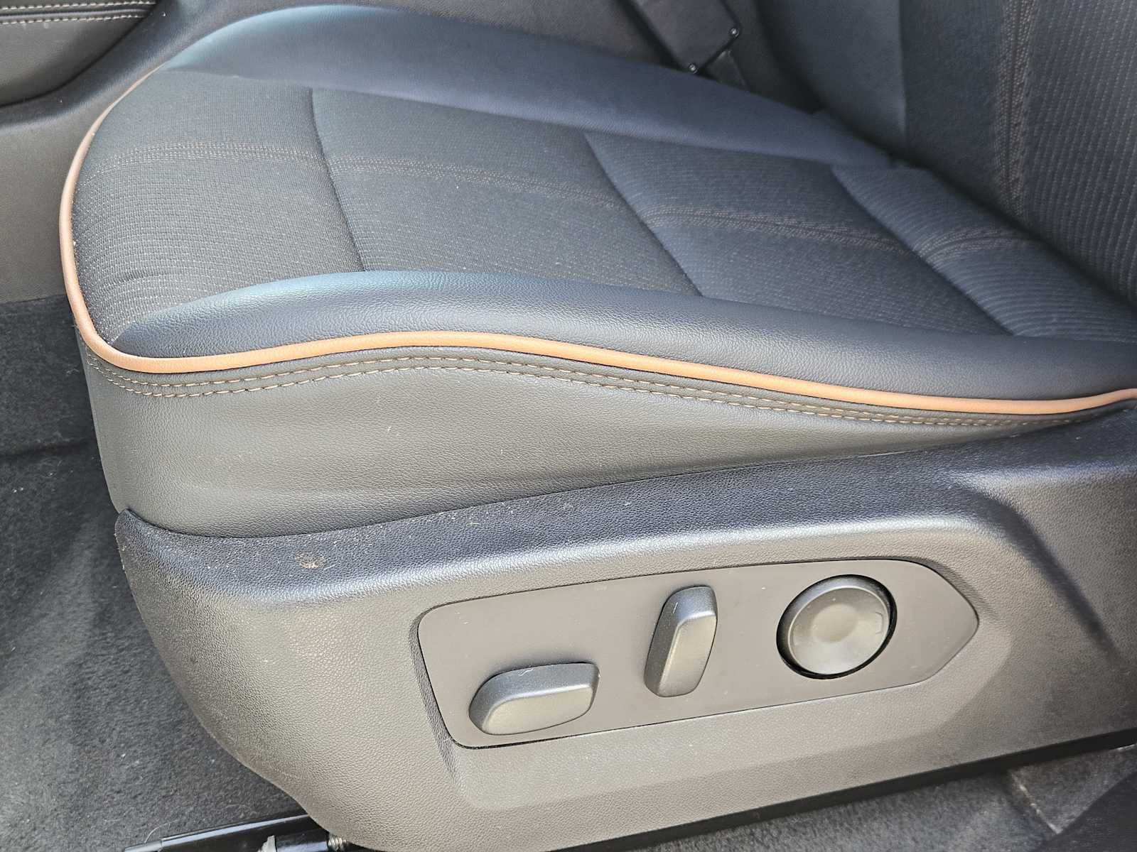 Thumbnail: 2024 GMC Canyon - 22