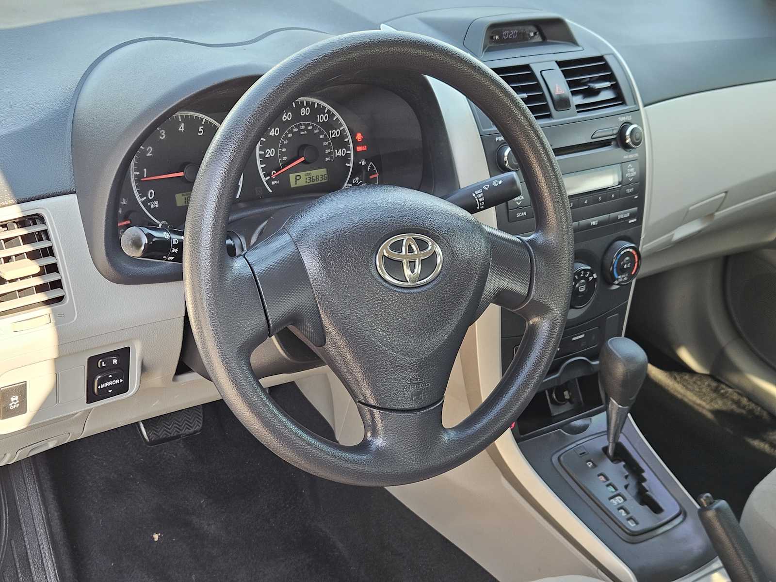 Thumbnail: 2013 Toyota Corolla - 2