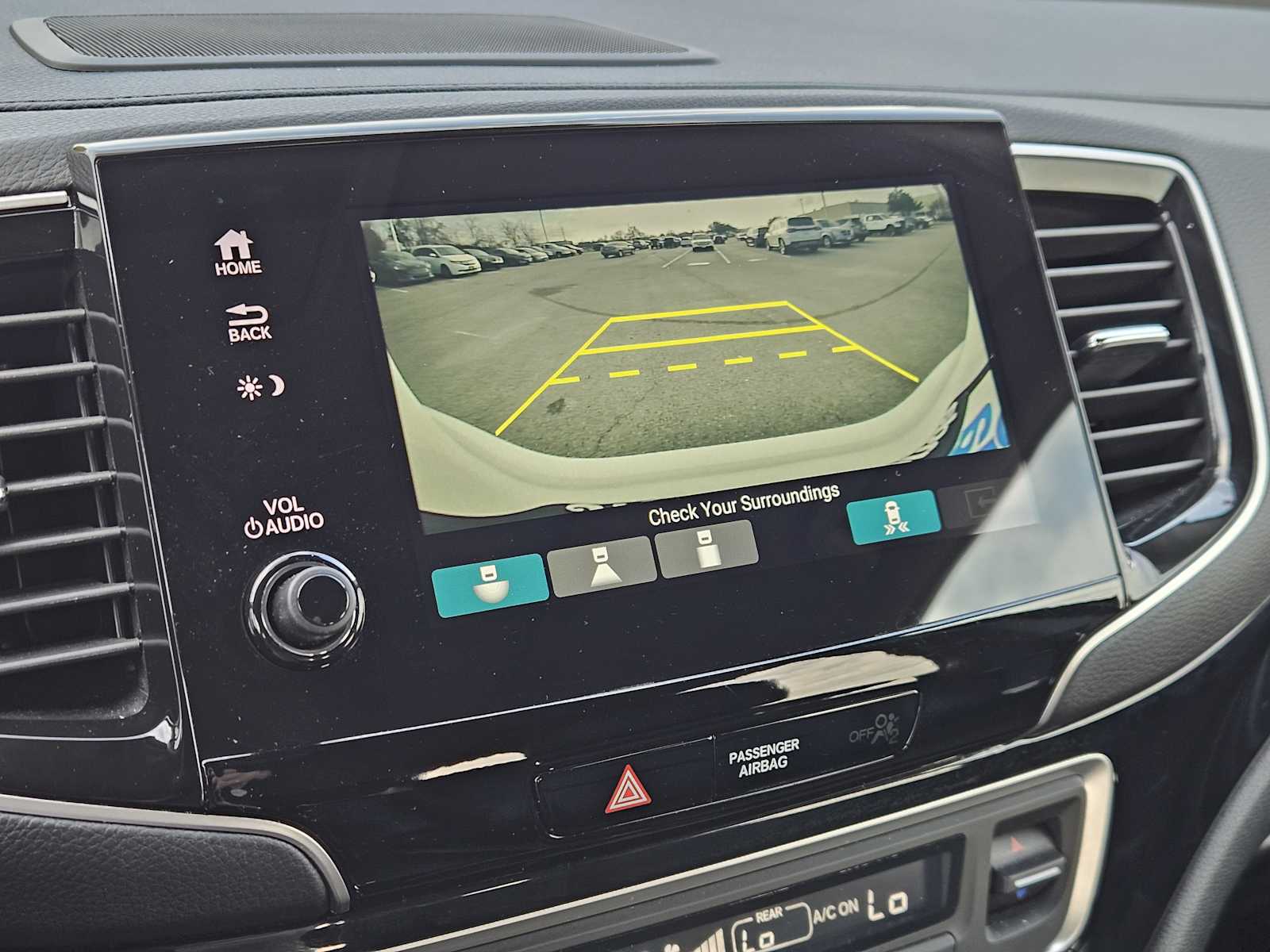 Thumbnail: 2020 Honda Pilot - 18