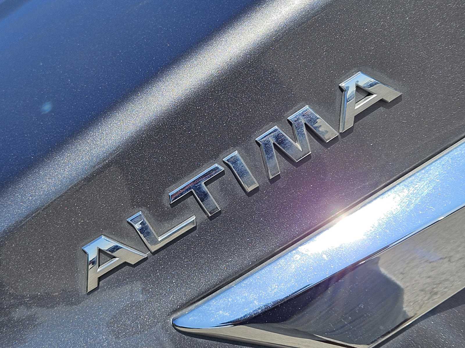 Thumbnail: 2015 Nissan Altima - 12