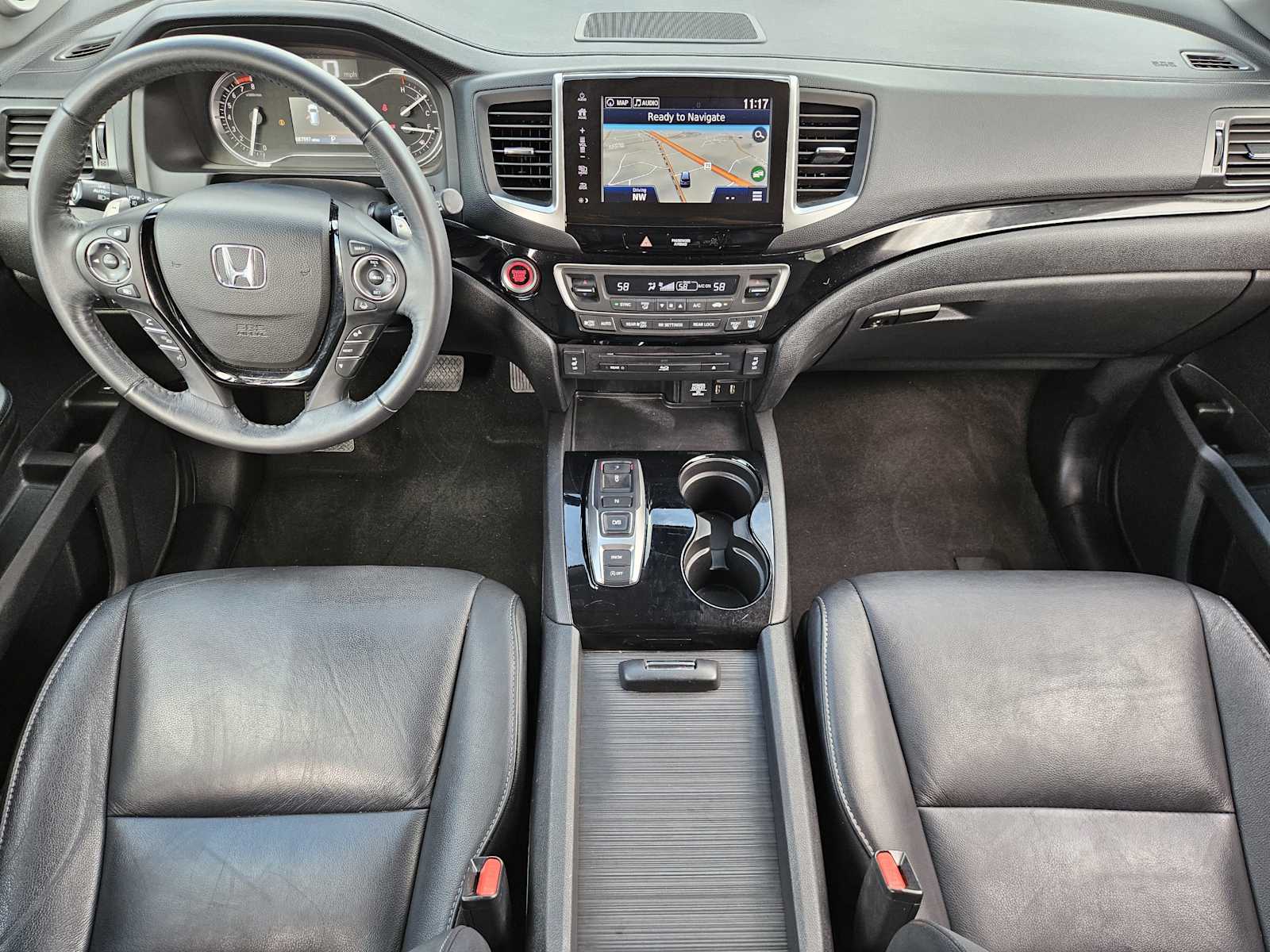 Thumbnail: 2017 Honda Pilot - 27