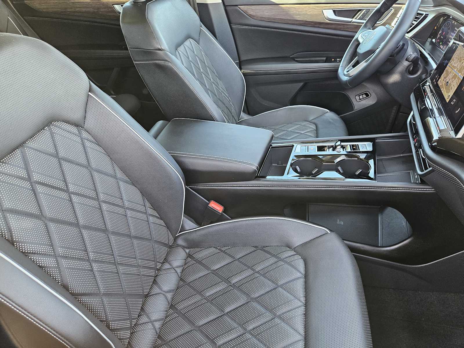 Thumbnail: 2024 Volkswagen Atlas - 15