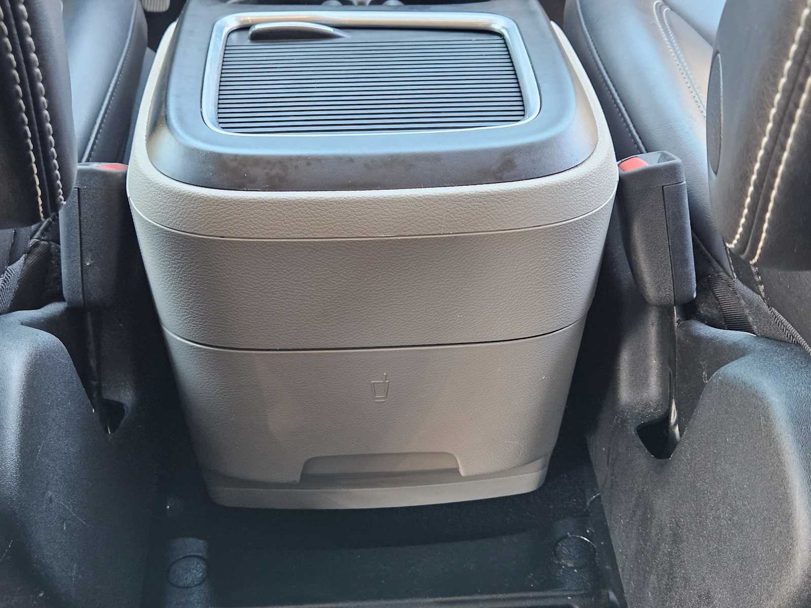 Thumbnail: 2023 Chrysler Pacifica - 27