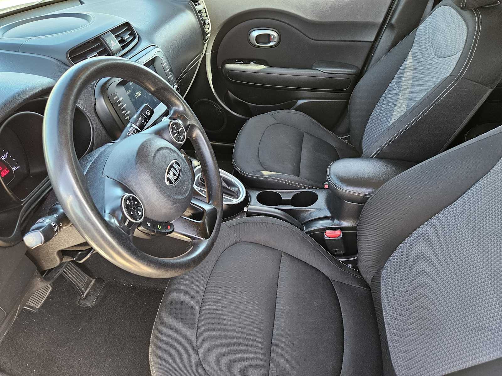 Thumbnail: 2018 Kia Soul - 12