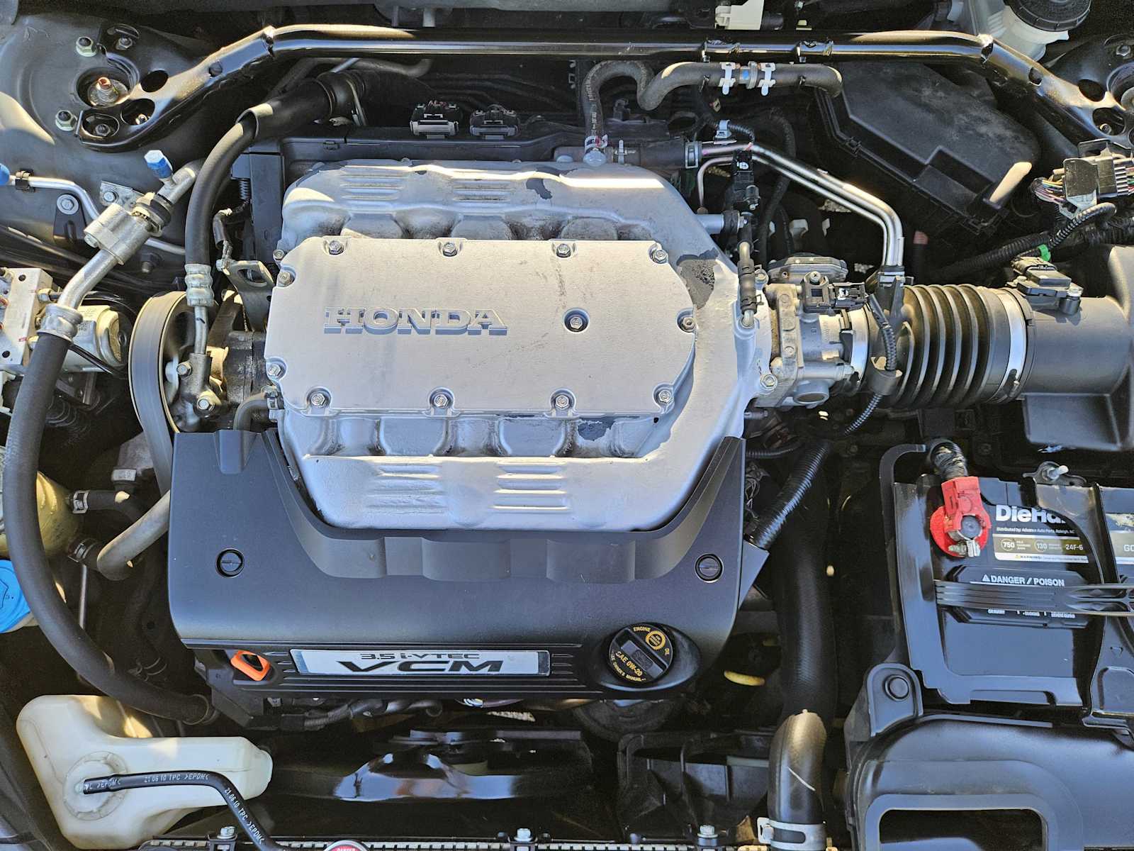 Thumbnail: 2011 Honda Accord - 27