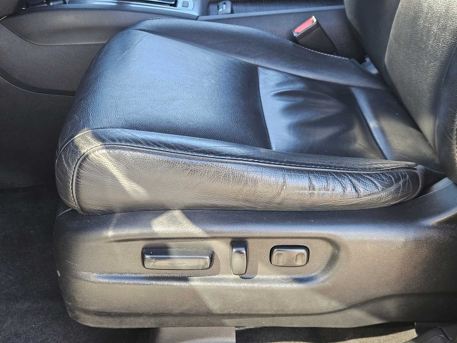 Thumbnail: 2019 Honda Pilot - 23