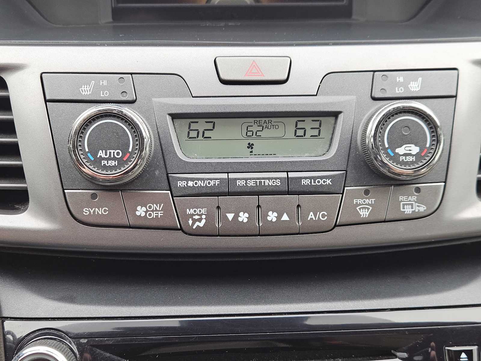 Thumbnail: 2014 Honda Odyssey - 18