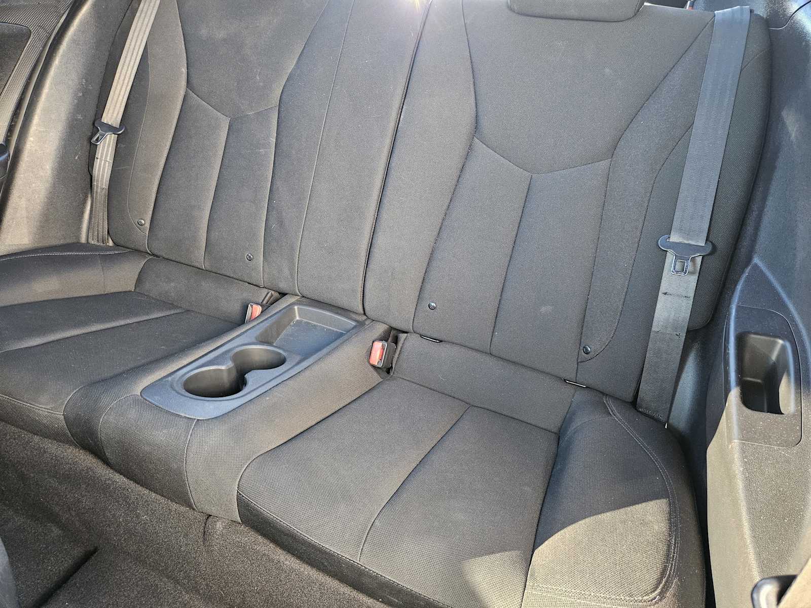 Thumbnail: 2017 Hyundai Veloster - 28