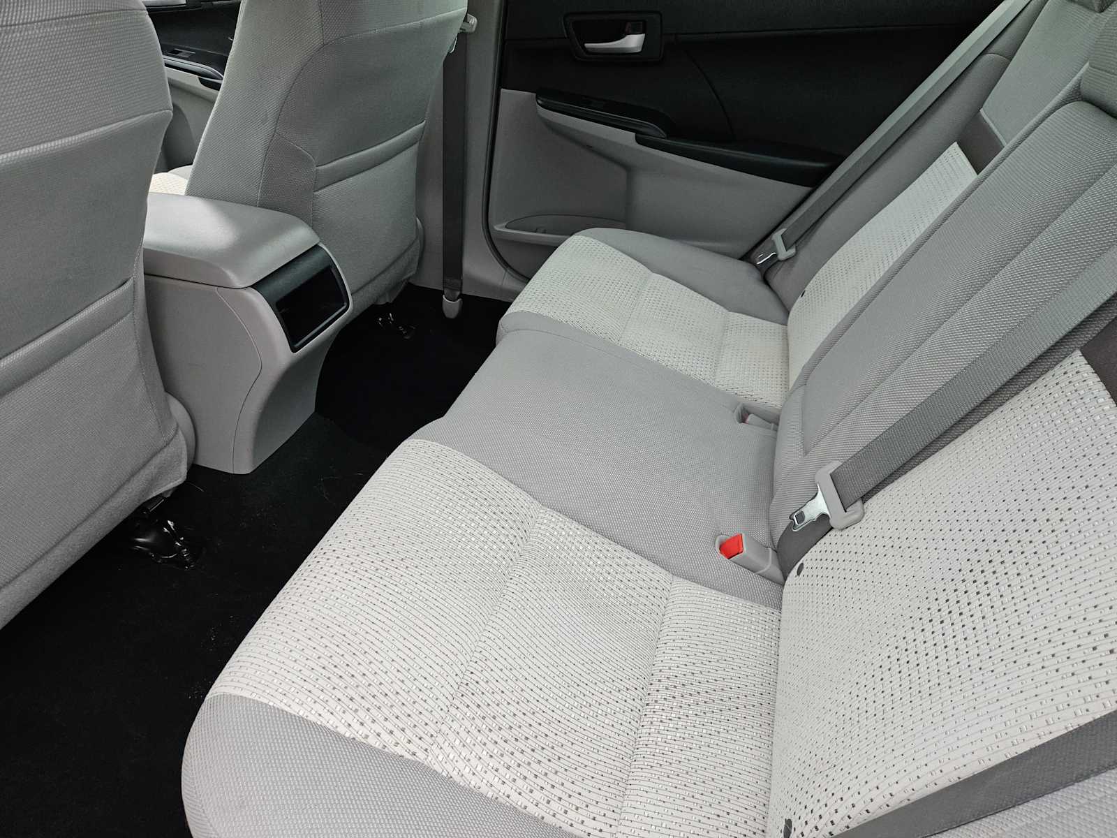Thumbnail: 2014 Toyota Camry - 26