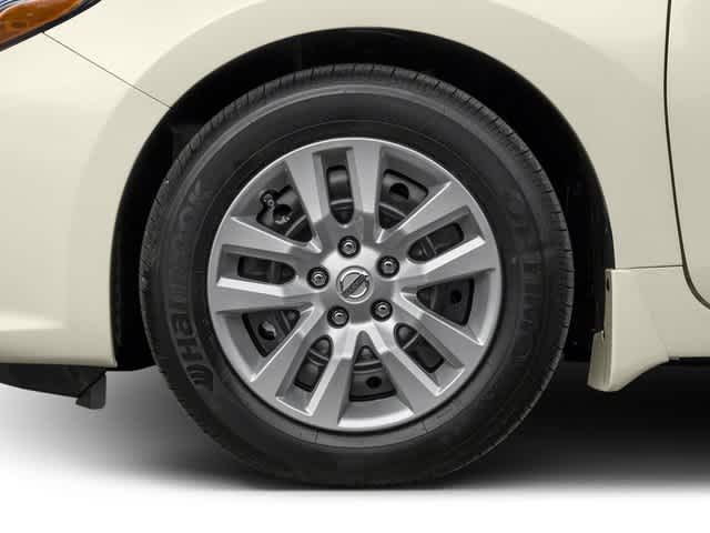 Thumbnail: 2016 Nissan Altima - 10
