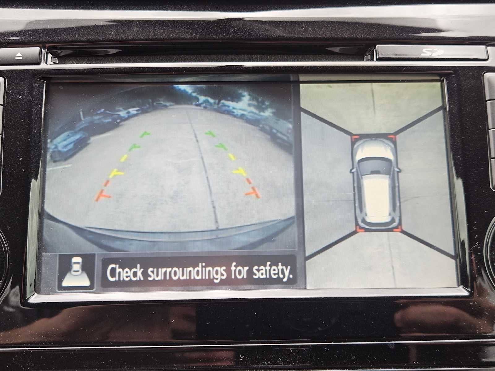 2014 Nissan Rogue SL 18