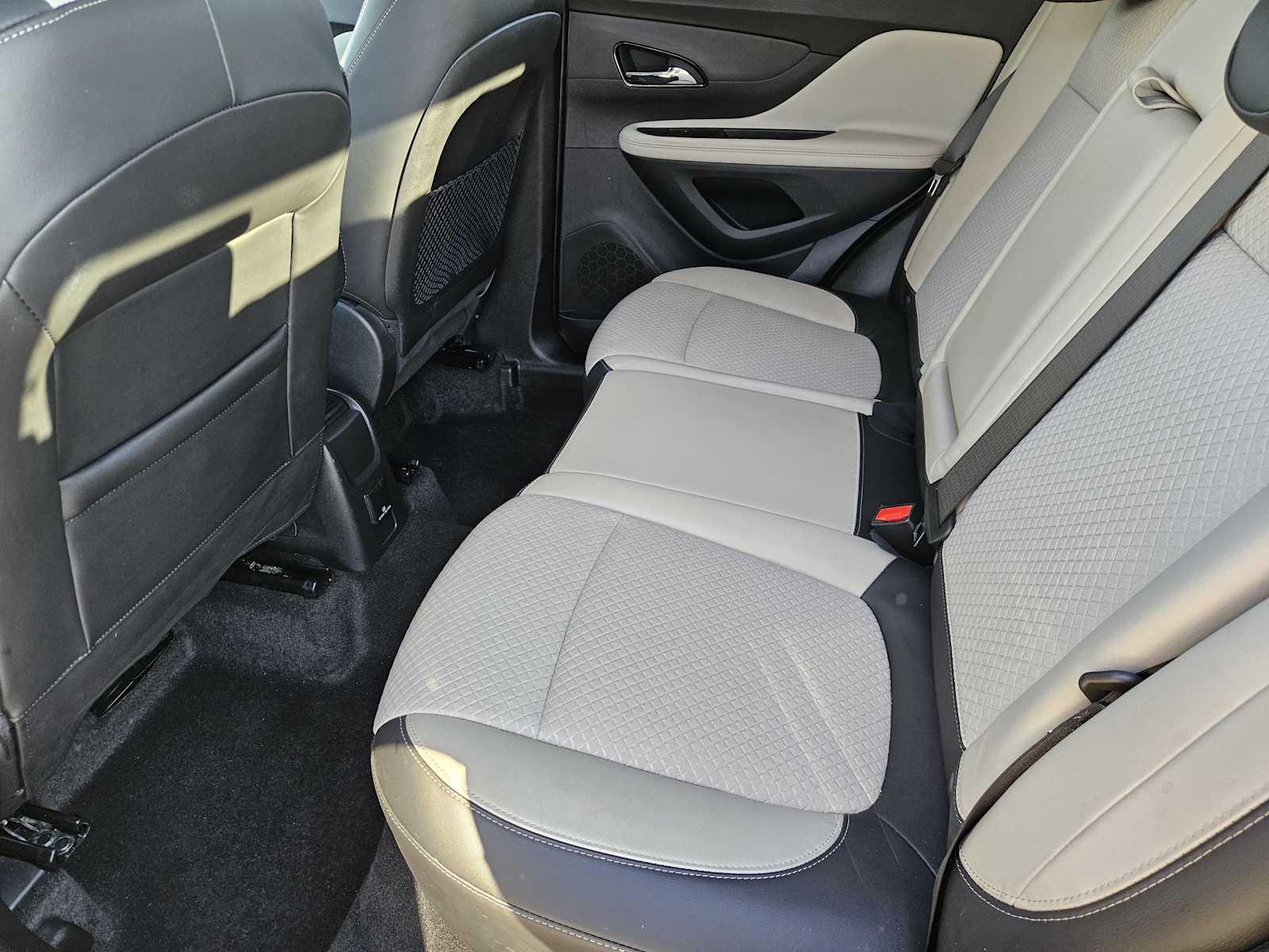 Thumbnail: 2019 Buick Encore - 27