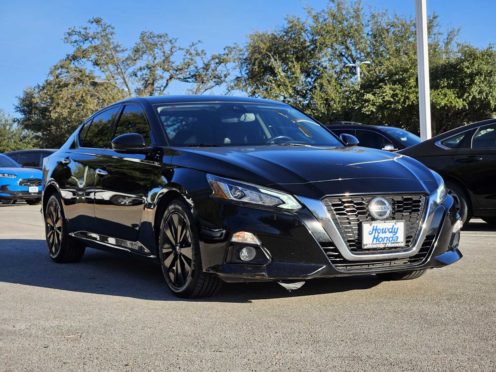 Thumbnail: 2020 Nissan Altima - 3