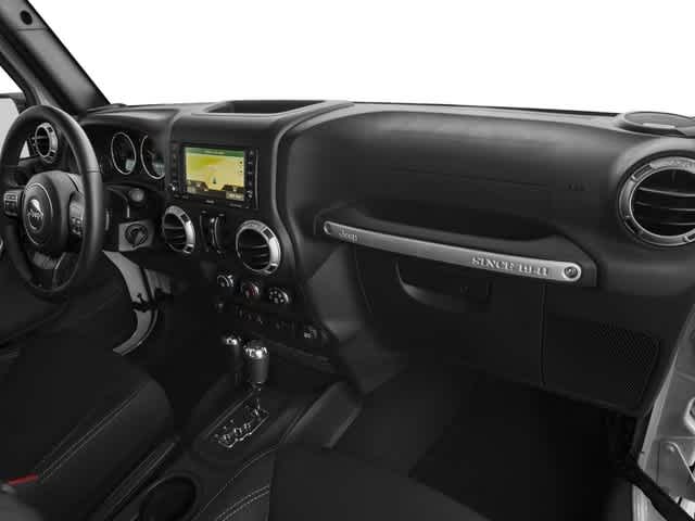 Thumbnail: 2016 Jeep Wrangler - 19