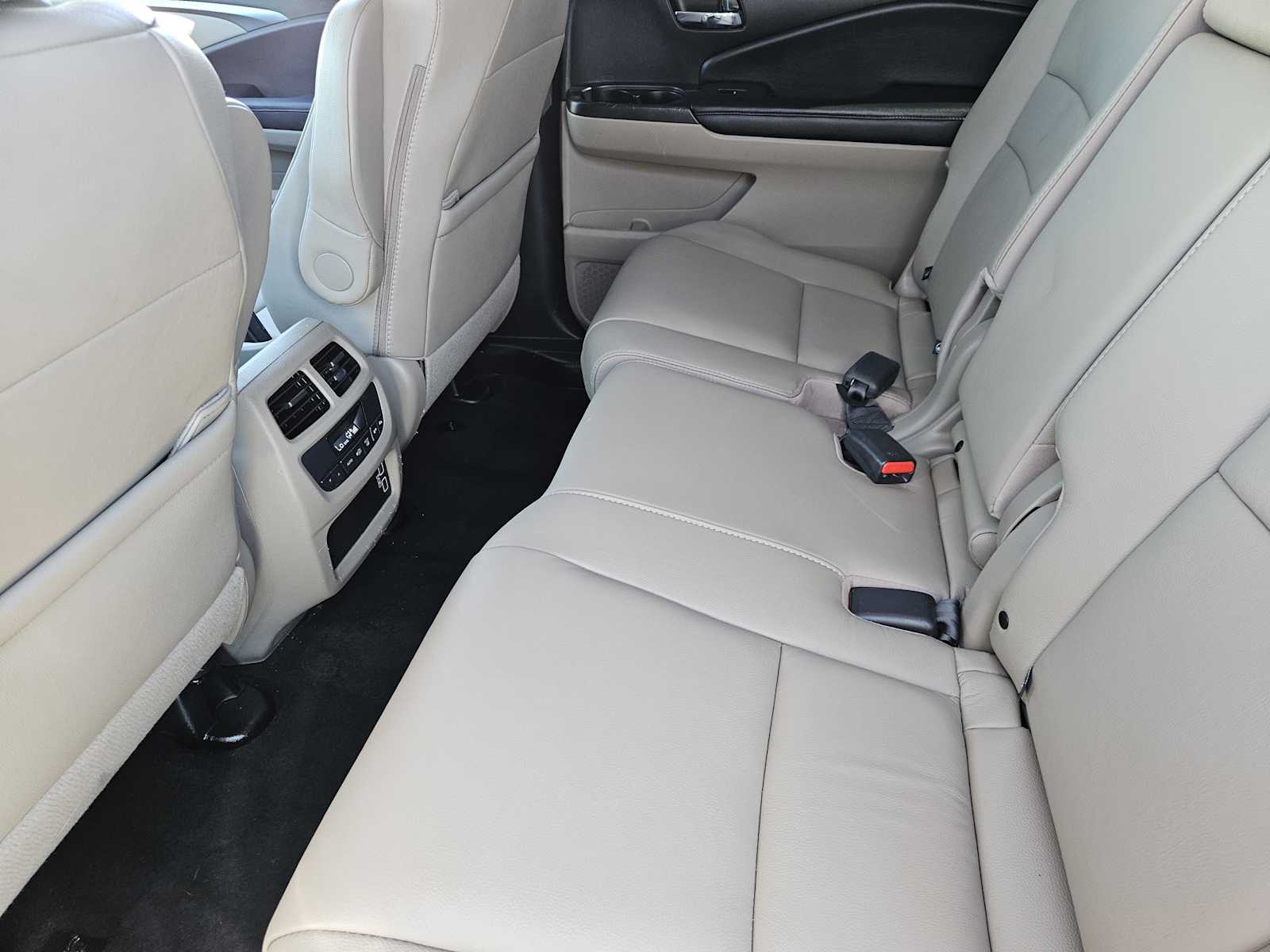 Thumbnail: 2021 Honda Pilot - 29