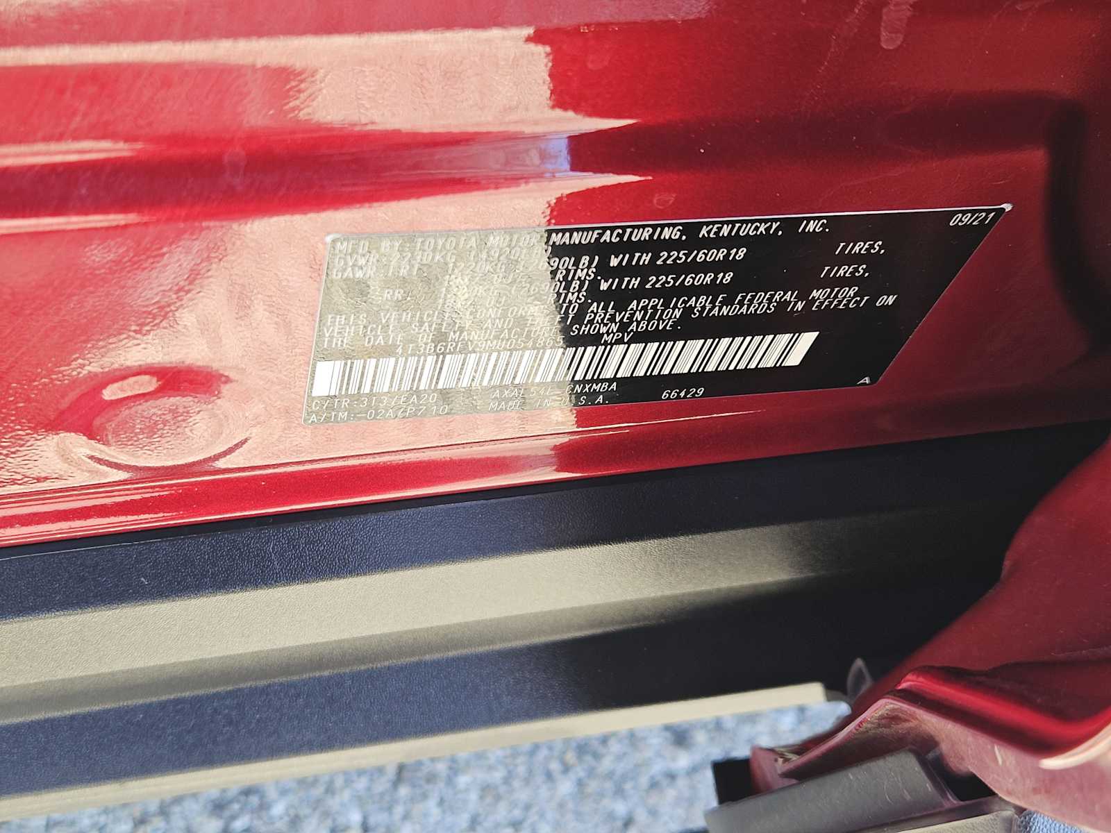 Thumbnail: 2021 Toyota RAV4 - 31