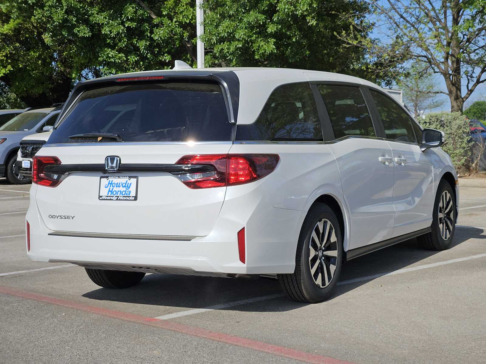 2026 Honda Odyssey EX-L photo 4
