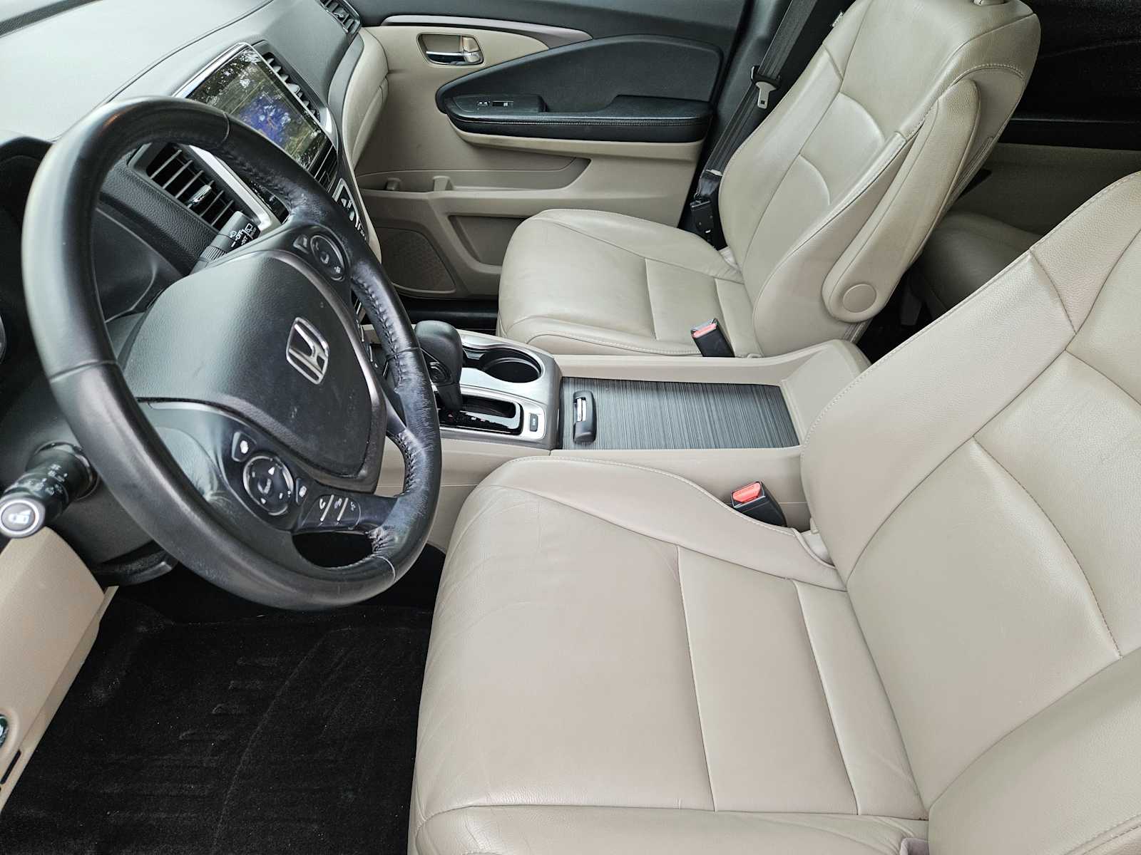 Thumbnail: 2016 Honda Pilot - 12