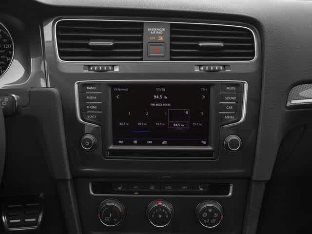 Thumbnail: 2017 Volkswagen Golf - 10