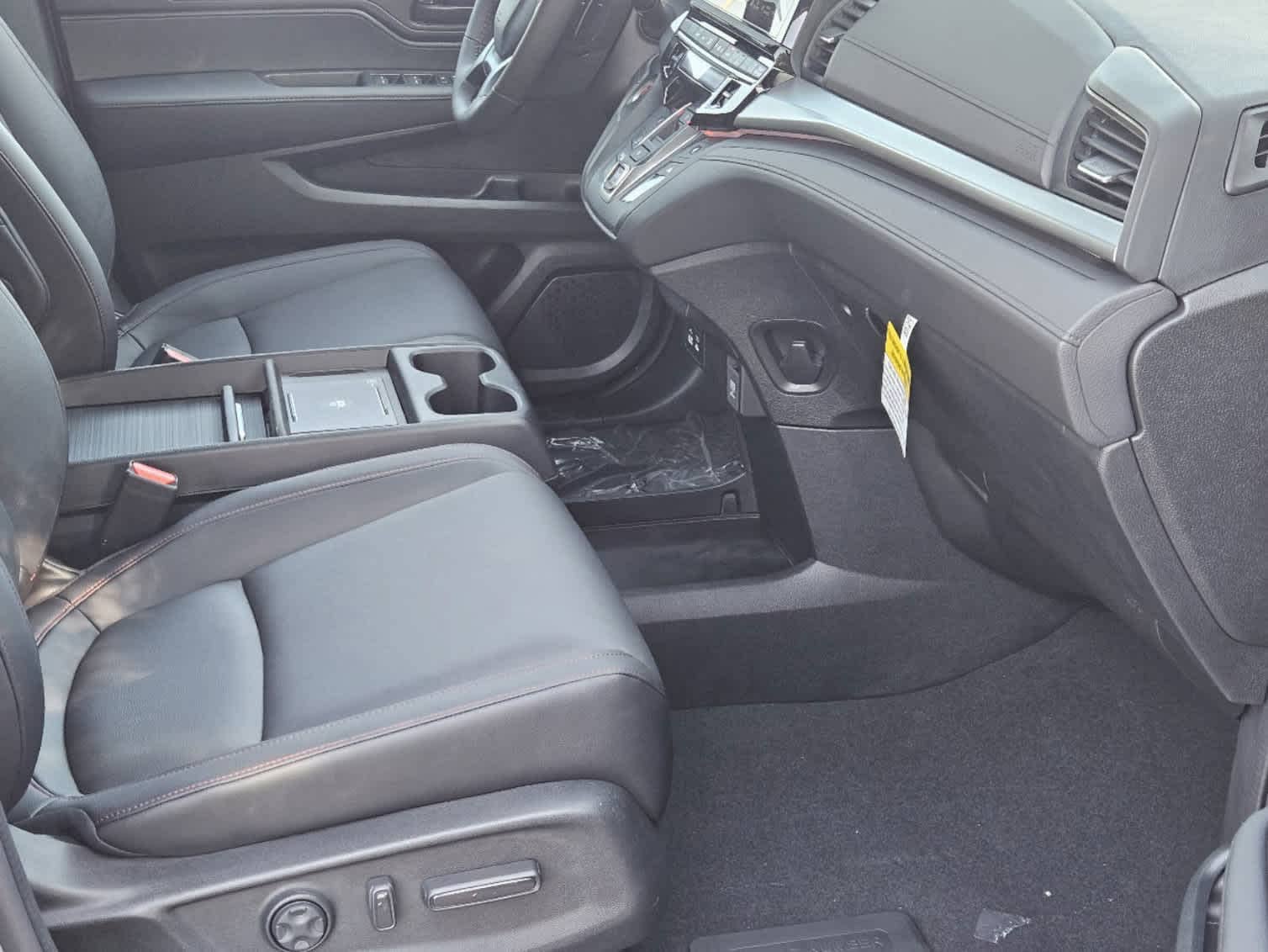 2025 Honda Odyssey Sport 12