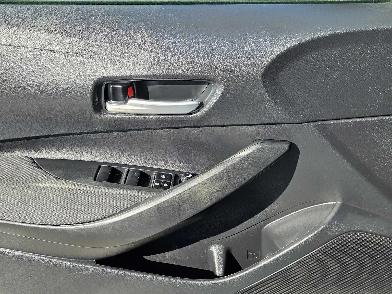 Thumbnail: 2021 Toyota Corolla - 21