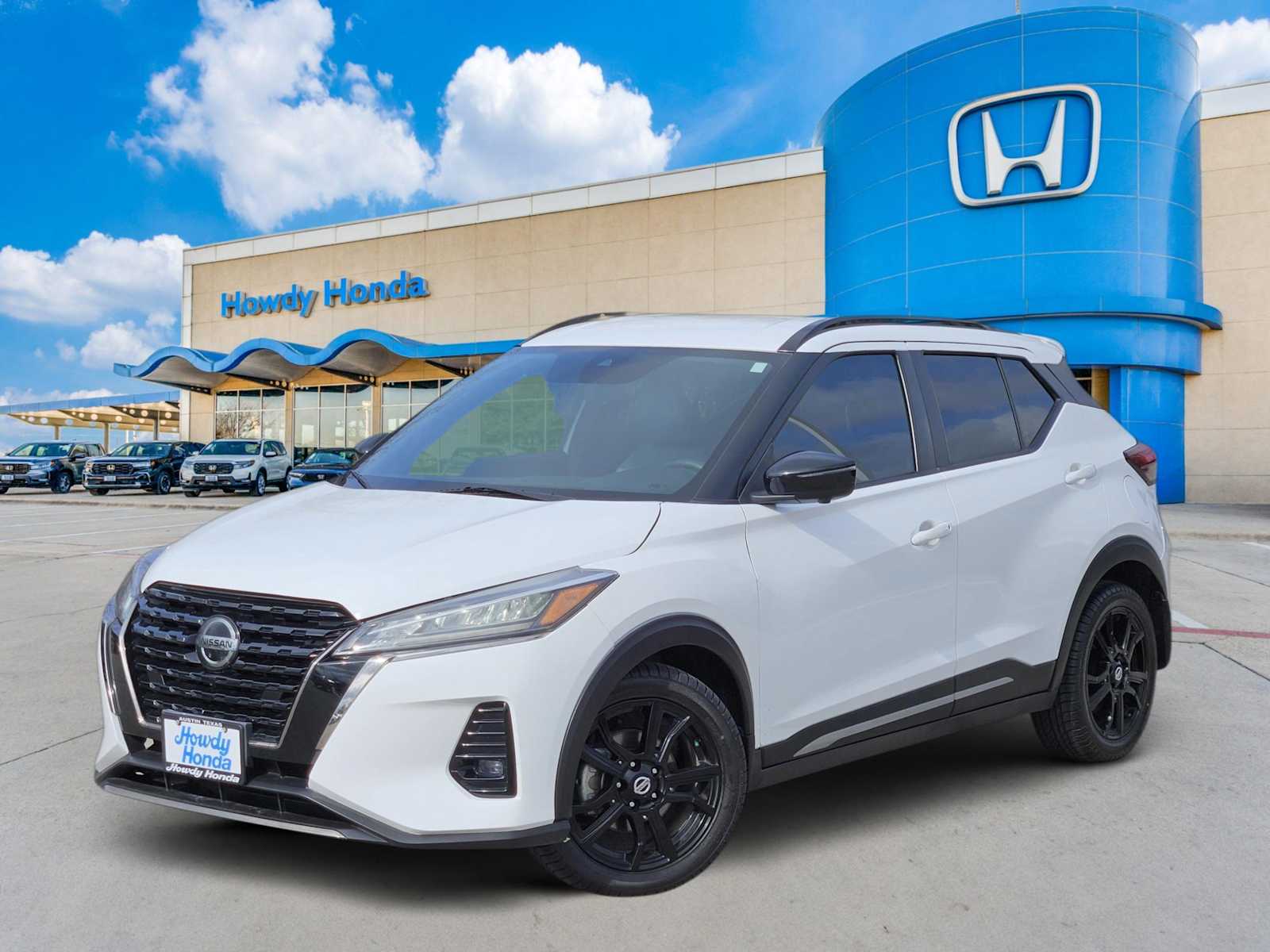 Thumbnail: 2021 Nissan Kicks - 1