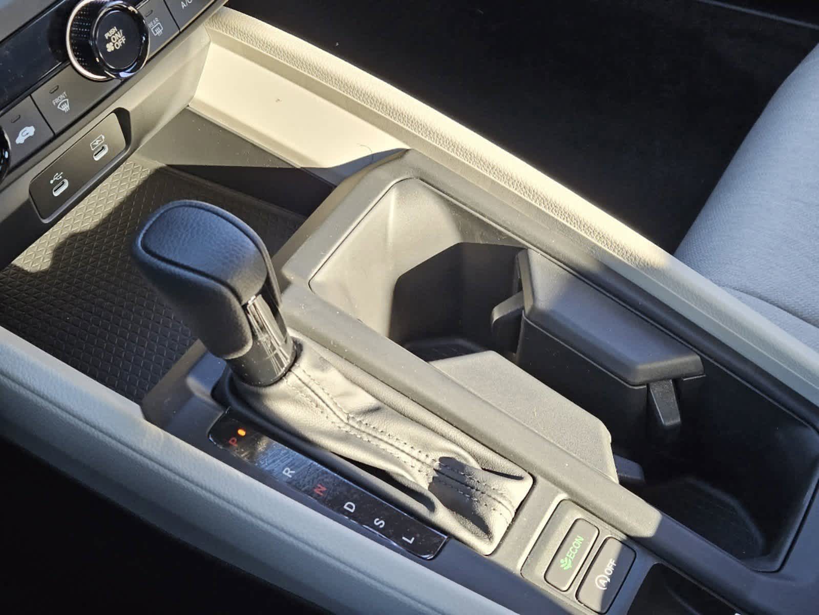 2025 Honda Accord LX - Photo 15