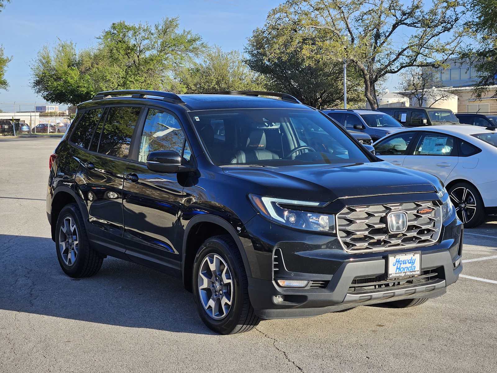 Thumbnail: 2023 Honda Passport - 3