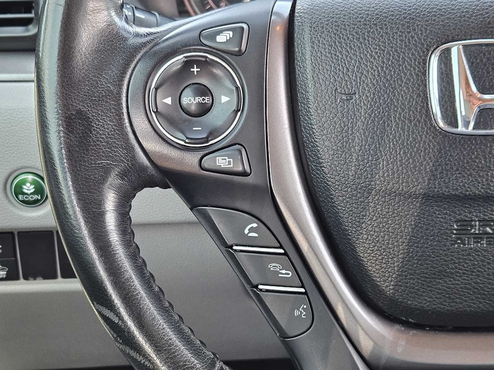 Thumbnail: 2018 Honda Pilot - 27