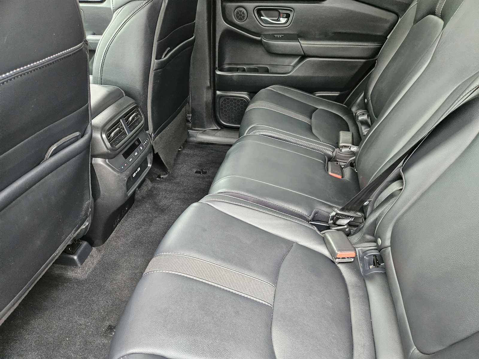 Thumbnail: 2023 Honda Pilot - 28