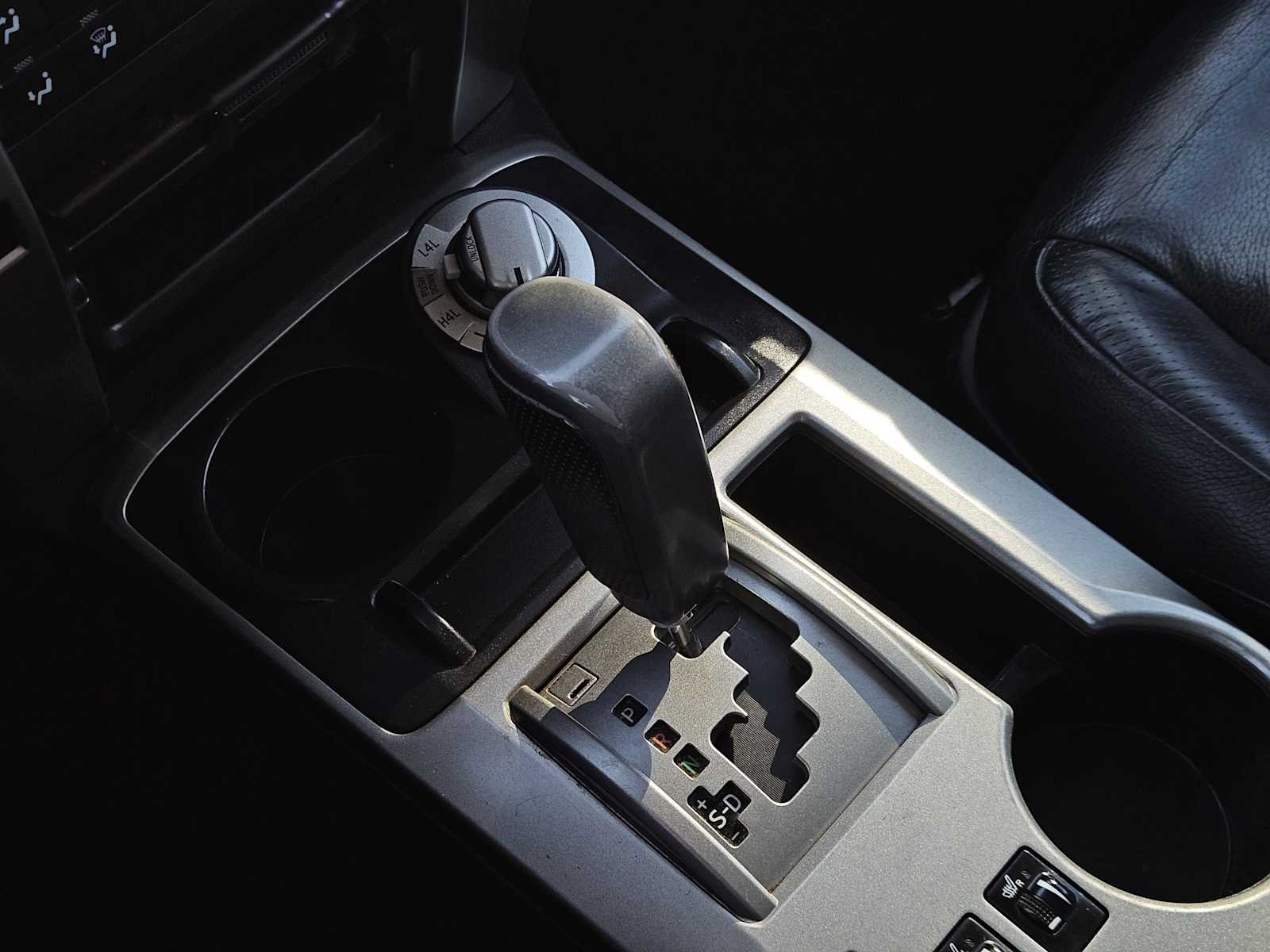 Thumbnail: 2012 Toyota 4Runner - 19