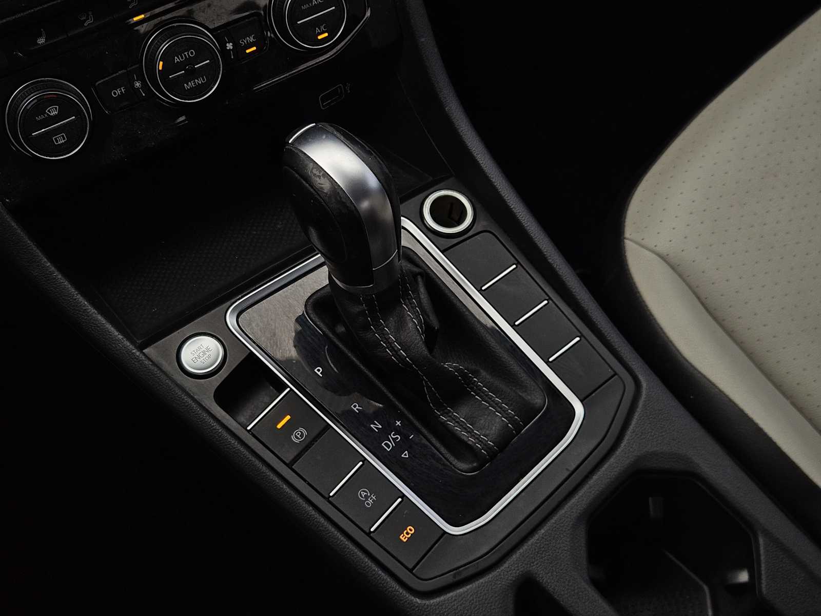 Thumbnail: 2019 Volkswagen Jetta - 19