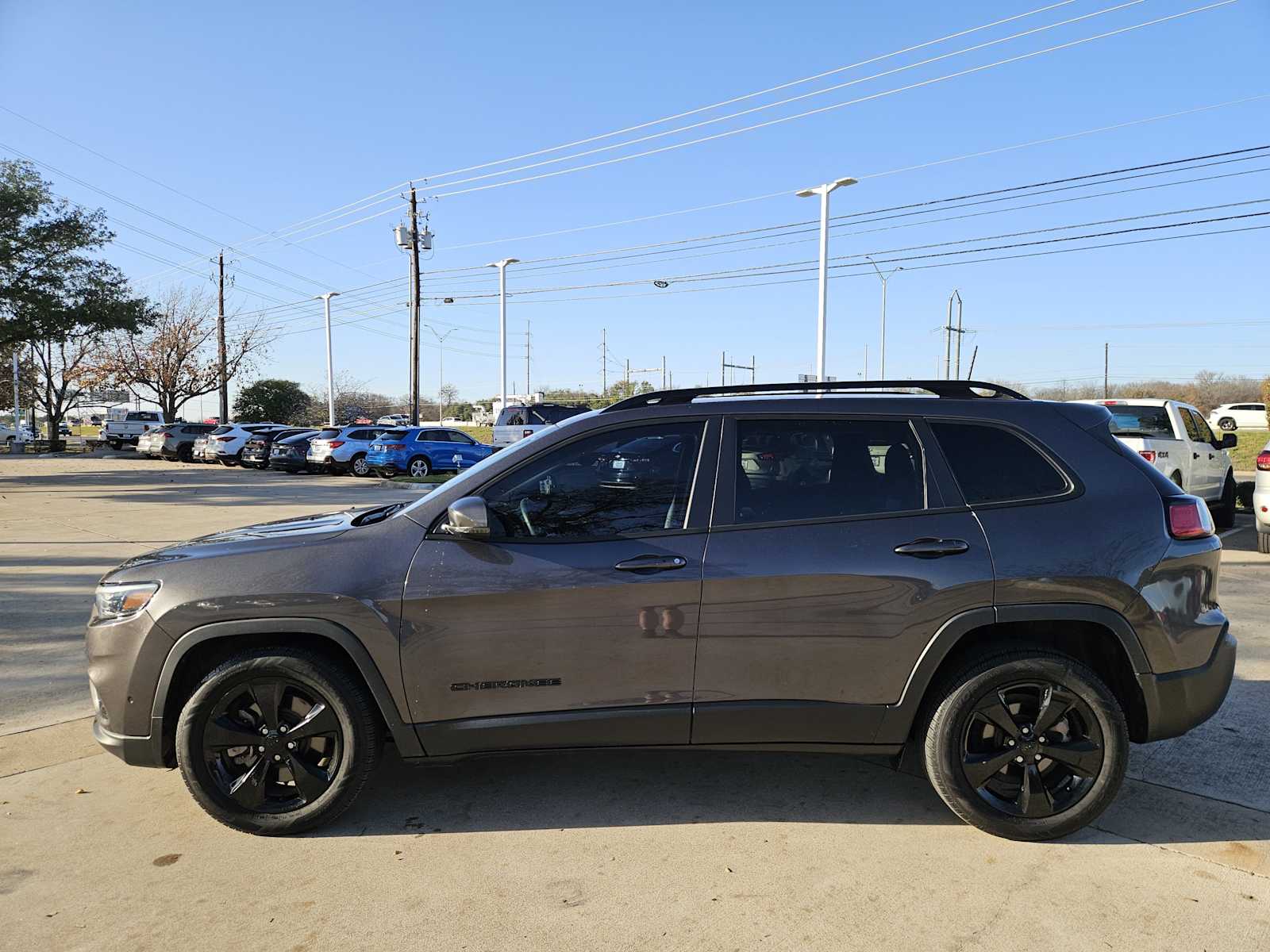 Thumbnail: 2020 Jeep Cherokee - 4