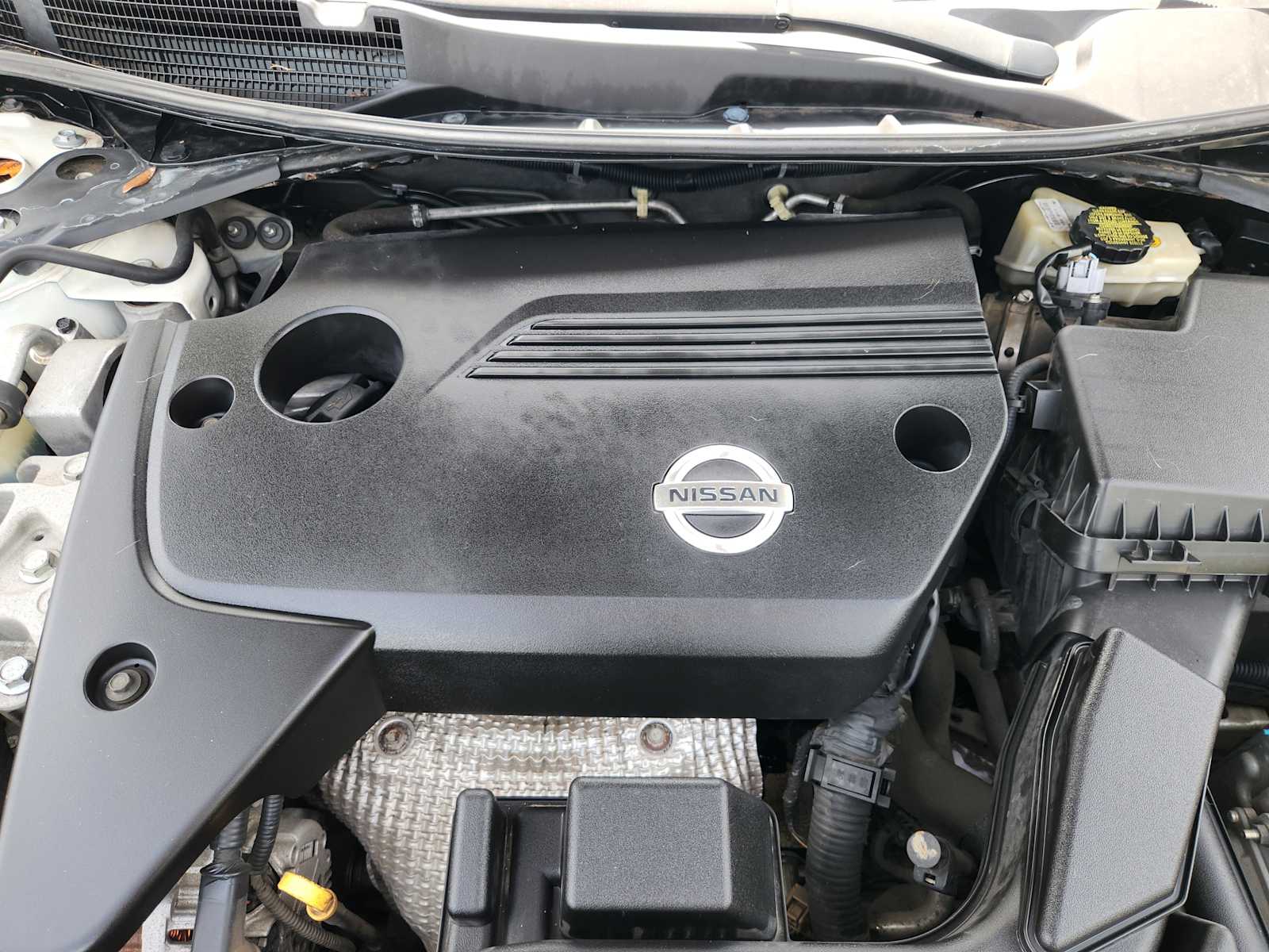 Thumbnail: 2015 Nissan Altima - 31