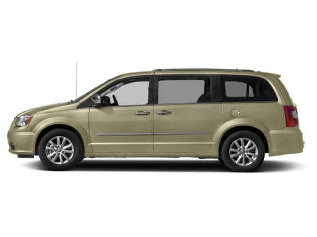 2015 Chrysler Town & Country Limited Platinum photo 2