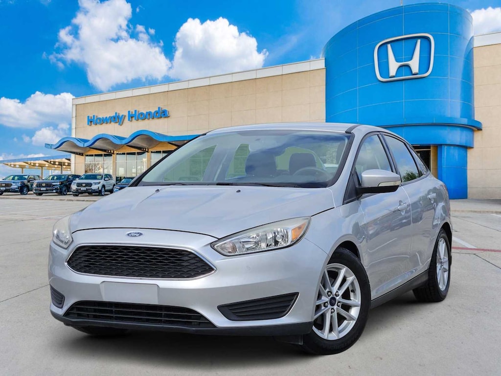 Used 2016 Ford Focus SE Sedan