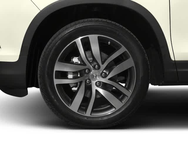 Thumbnail: 2017 Honda Pilot - 14