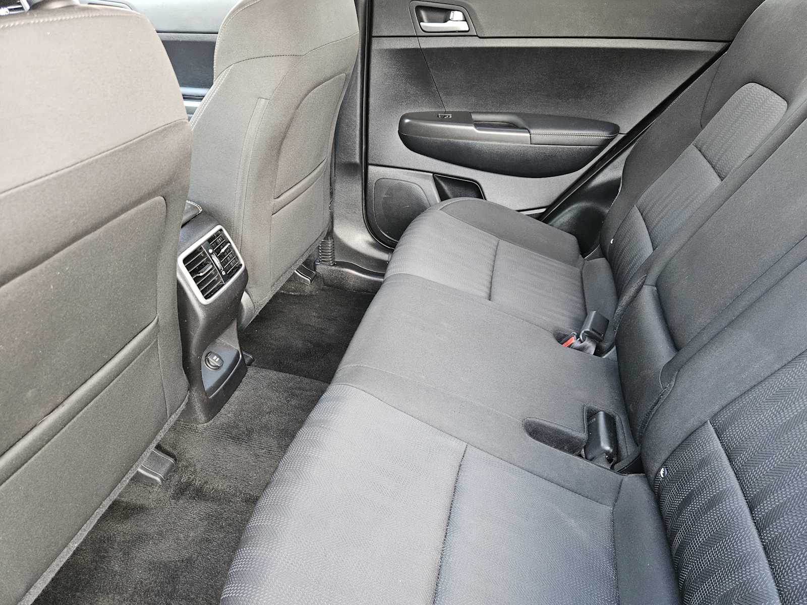 Thumbnail: 2021 Kia Sportage - 26