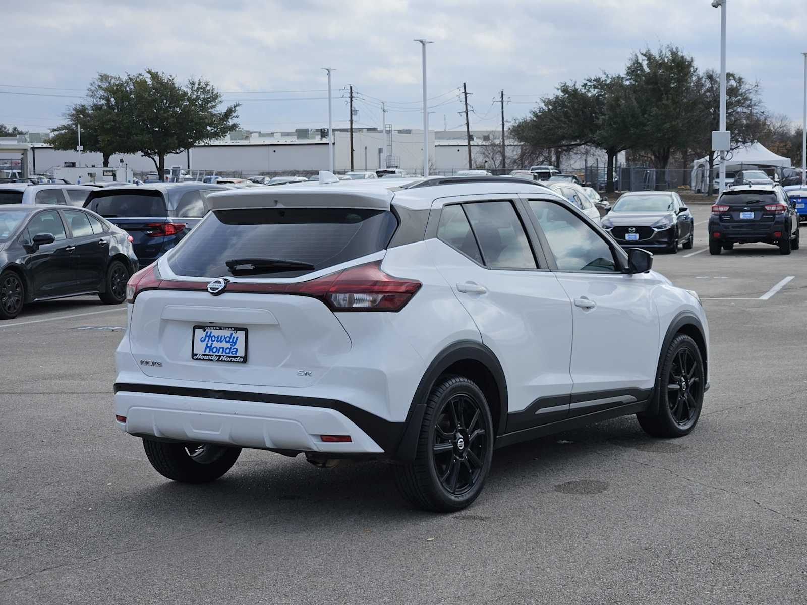 Thumbnail: 2021 Nissan Kicks - 6