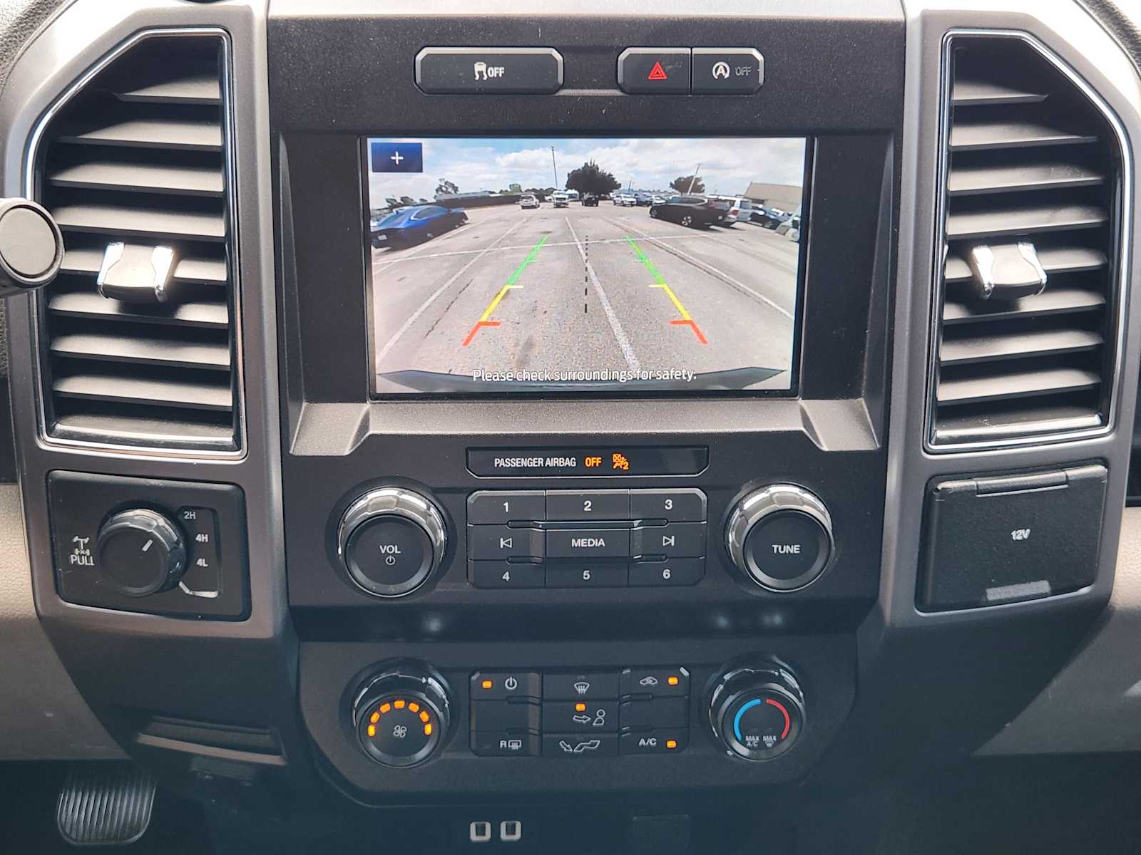 Thumbnail: 2019 Ford F-150 - 17